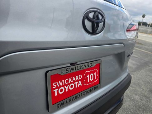 Used 2025 Toyota Corolla Cross AWD Hybrid image 13
