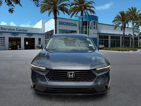 Used 2023 Honda Accord EX-L image 3