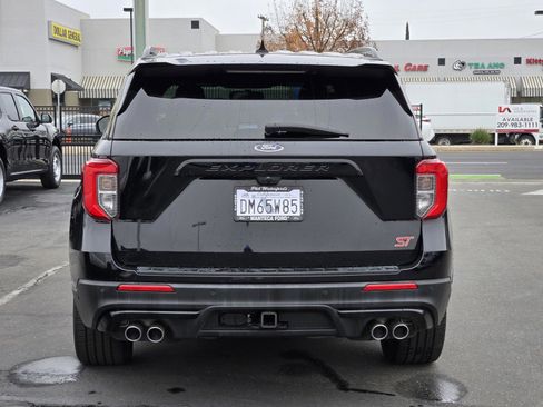 Used 2020 Ford Explorer ST w/ ST Street Pack image 6