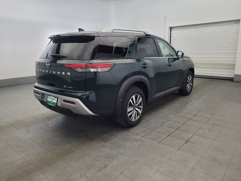 Used 2022 Nissan Pathfinder SL AWD/4WD image 9