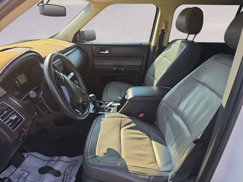 Used 2019 Ford Flex SEL w/ Equipment Group 202A FWD image 9