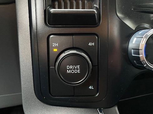 Used 2022 Ford F150 XLT w/ Equipment Group 302A High image 41