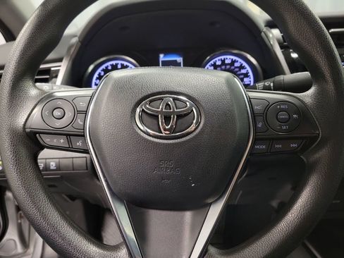 Used 2020 Toyota Camry LE w/ Convenience Package image 16