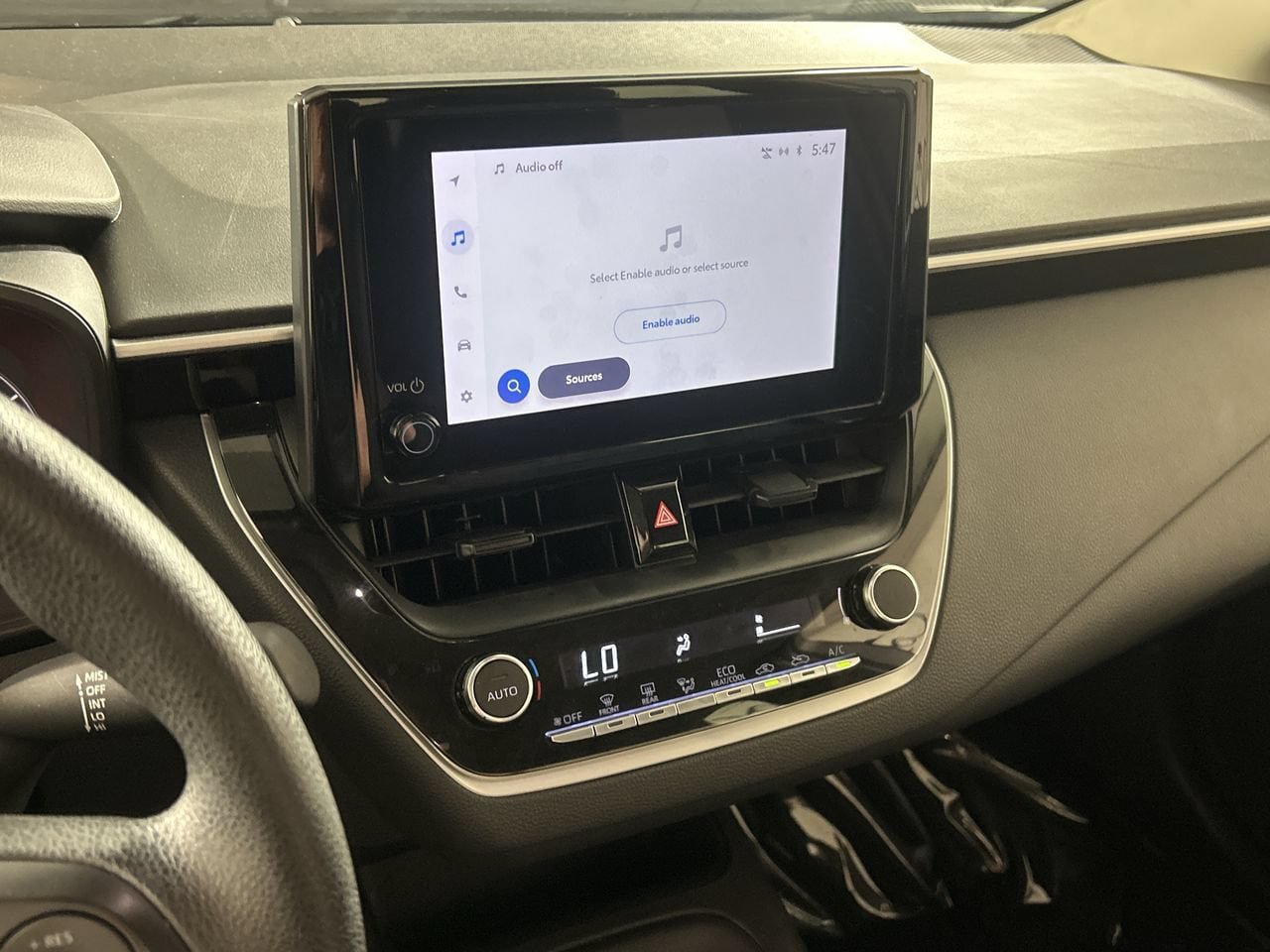 Used 2025 Toyota Corolla LE FWD image 17