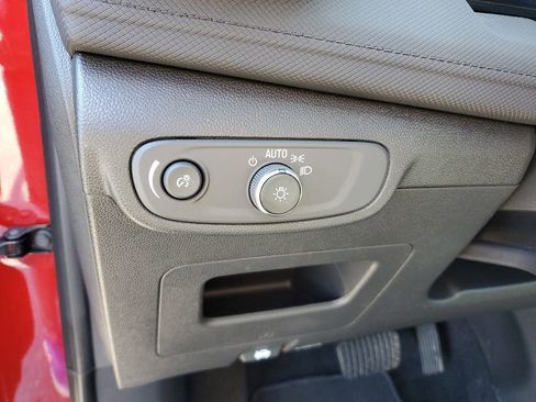 Used 2026 Chevrolet TrailBlazer LT w/ LT Cold Weather Package AWD/4WD image 14