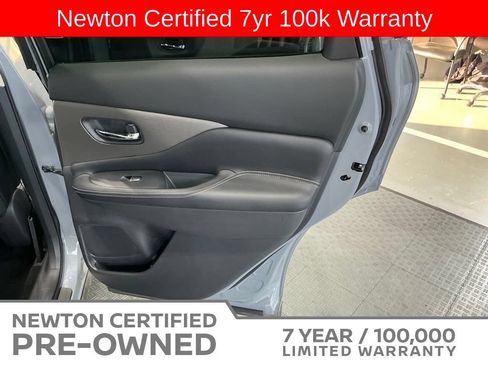 Used 2024 Nissan Murano SL FWD image 42
