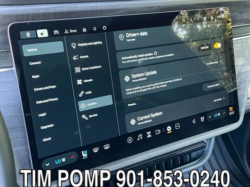 Used 2023 Rivian R1S Adventure AWD/4WD image 33