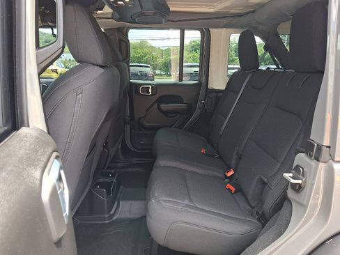 Used 2023 Jeep Wrangler Unlimited Sport AWD/4WD image 12