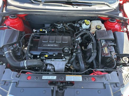 Used 2016 Chevrolet Cruze LT image 22