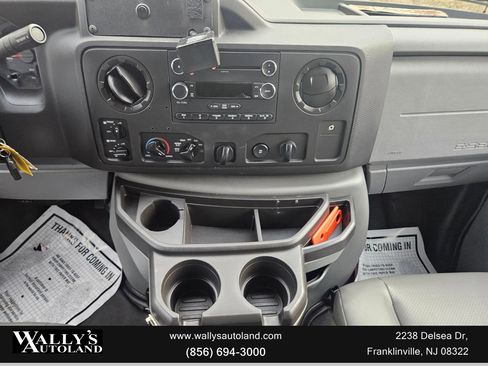 Used 2014 Ford E-250 and Econoline 250 w/ Power Group image 22