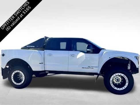 Used 2022 Ford F250 Lariat w/ Lariat Ultimate Package AWD/4WD image 10