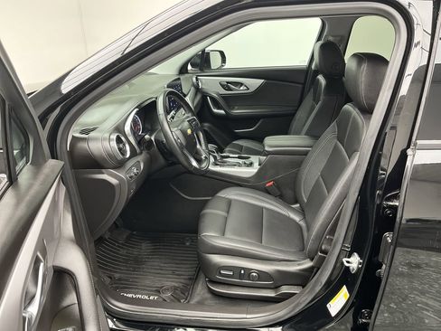 Certified 2024 Chevrolet Blazer LT w/ Midnight/Sport Edition image 3