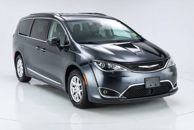 Used 2020 Chrysler Pacifica Touring-L w/ Advanced Safetytec Group FWD image 18