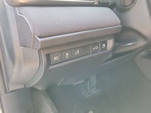 Used 2025 Toyota Camry LE FWD image 24