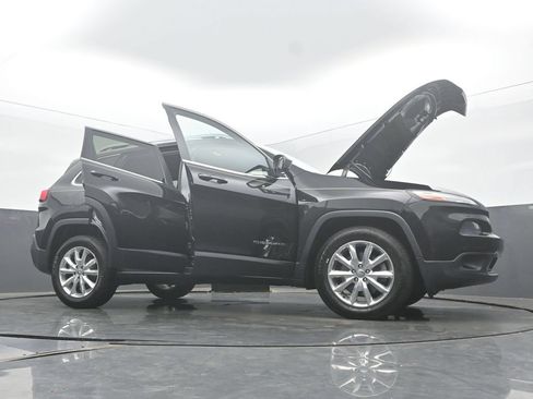 Used 2016 Jeep Cherokee Limited AWD/4WD image 52