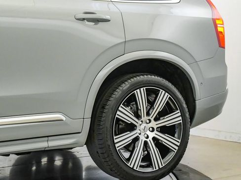 Certified 2025 Volvo XC90 T8 Ultra AWD/4WD image 11