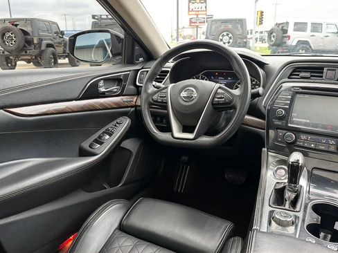 Used 2018 Nissan Maxima Platinum FWD image 48