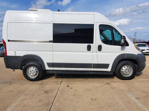 Used 2018 RAM ProMaster 1500 w/ Mopar Trailer Tow Group FWD image 5