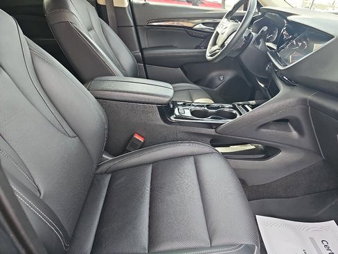 Used 2023 Buick Envision Essence image 22