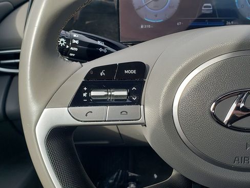 Used 2023 Hyundai Elantra SEL w/ Convenience Package image 24