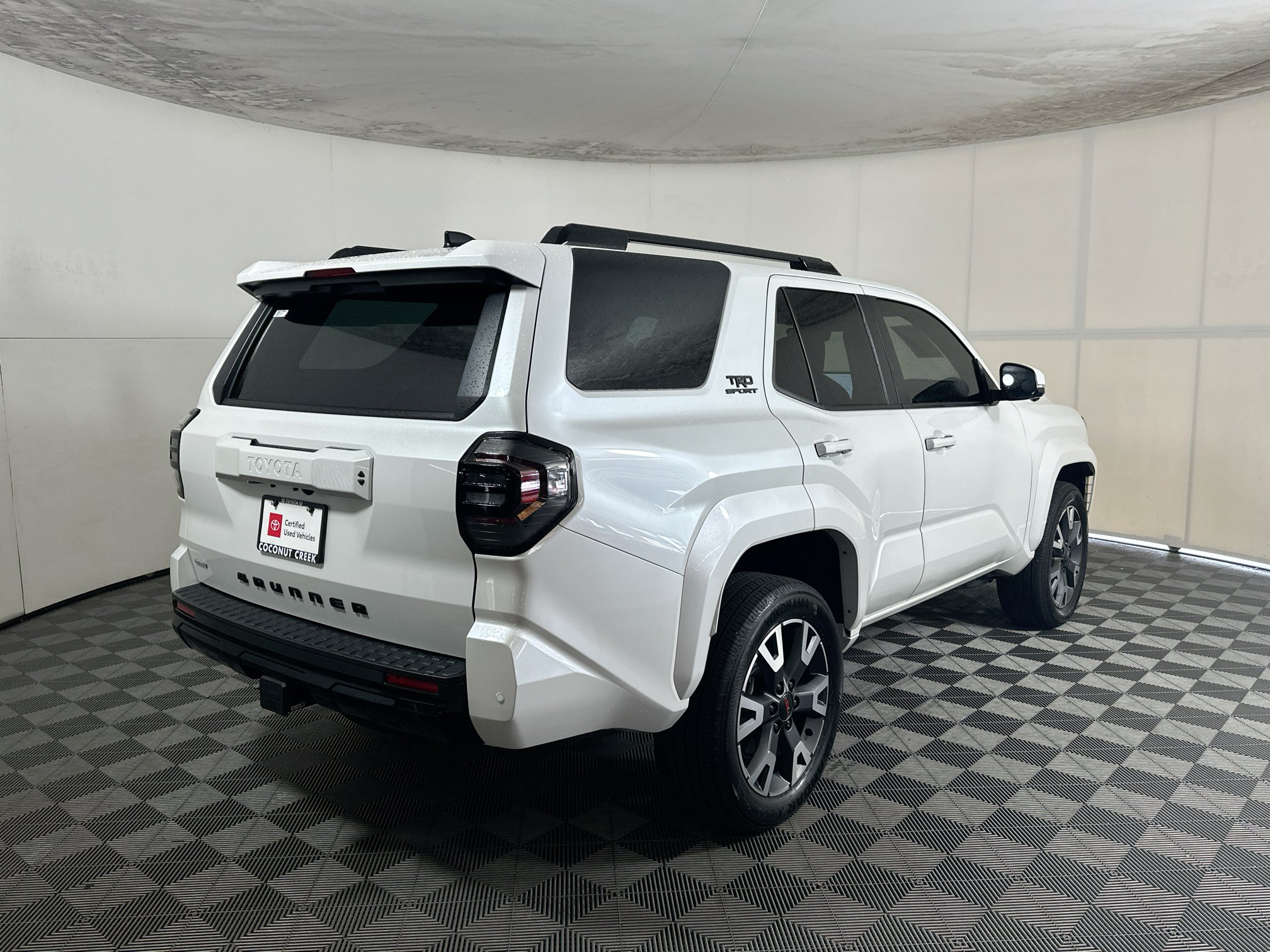 Used 2026 Toyota 4Runner TRD Sport Premium AWD/4WD image 3