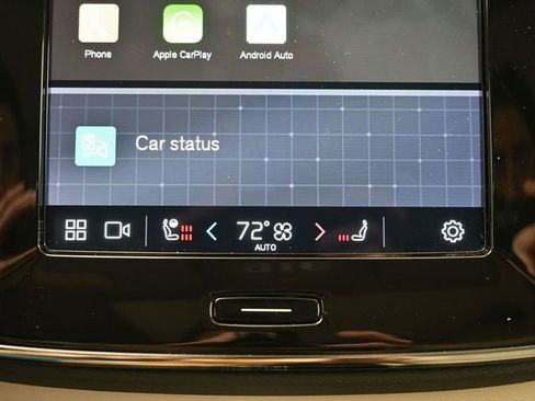 Used 2023 Volvo XC40 B4 Plus w/ Driver Assist Package image 22