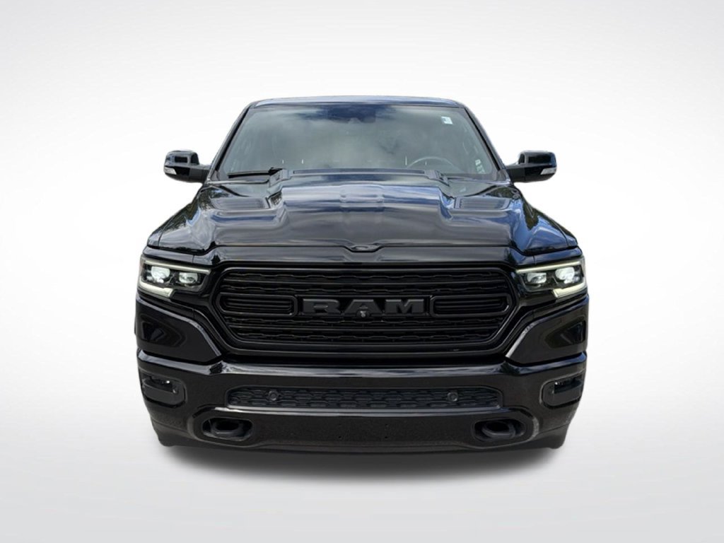 Used 2020 RAM 1500 Limited w/ Black Appearance Package AWD/4WD image 3
