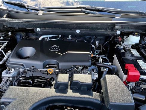 Used 2023 Toyota RAV4 XLE image 10