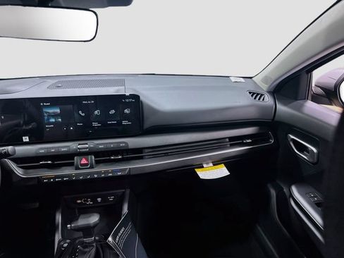 New 2026 Kia K4 FWD image 22