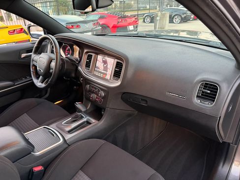 Used 2022 Dodge Charger R/T RWD image 22