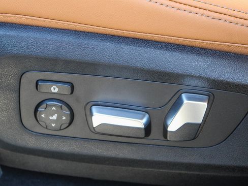 New 2026 BMW X5 sDrive40i w/ M Sport Package image 21