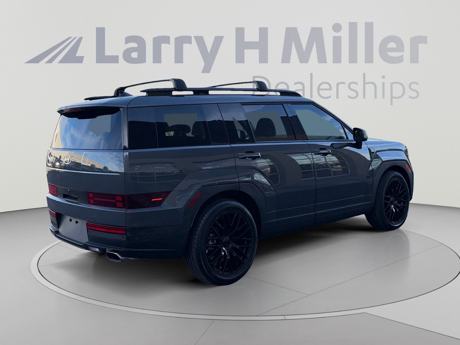 Used 2025 Hyundai Santa Fe SEL FWD image 5