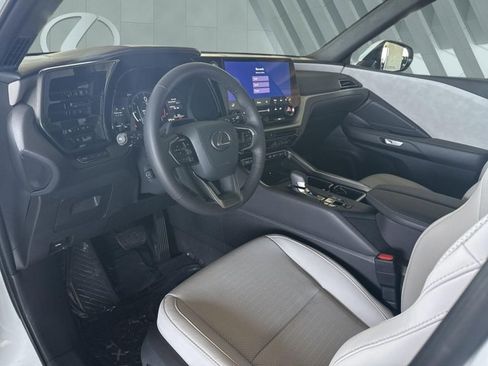 Certified 2026 Lexus TX 350 AWD w/ Technology Package image 11