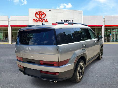 Used 2025 Hyundai Santa Fe SEL AWD/4WD image 2