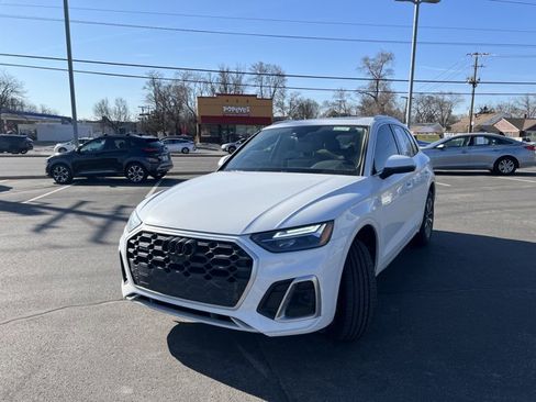 Used 2023 Audi Q5 2.0T Premium Plus w/ Premium Plus Package image 2