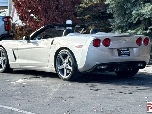 Used 2007 Chevrolet Corvette Convertible w/ Preferred Equipment Group image 6