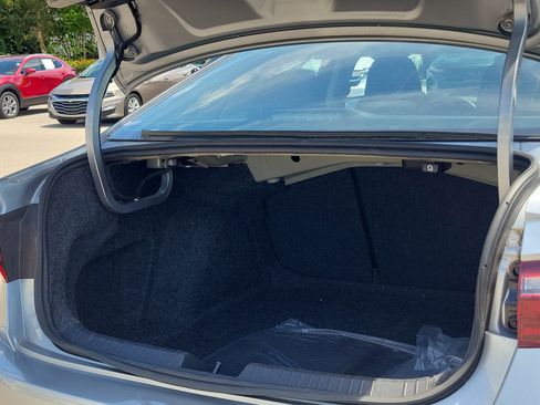 Used 2024 Volkswagen Jetta S image 8