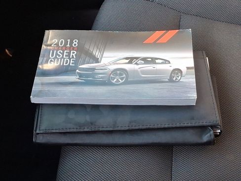 Used 2018 Dodge Charger SXT w/ Blacktop Package image 25