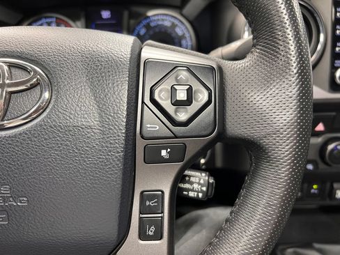 Used 2020 Toyota Tacoma TRD Sport w/ Advanced Technology Package AWD/4WD image 9