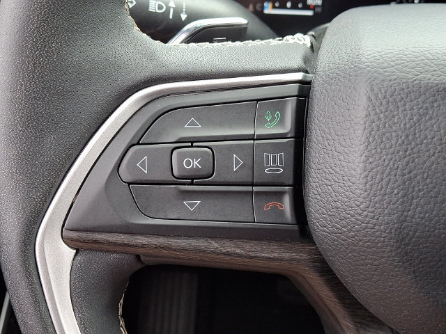 Used 2026 Jeep Grand Cherokee Limited AWD/4WD image 20