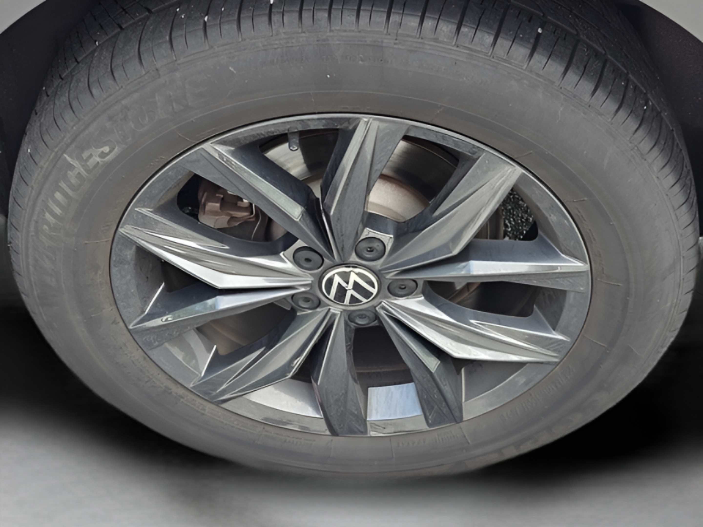 Certified 2024 Volkswagen Tiguan SE AWD/4WD image 27