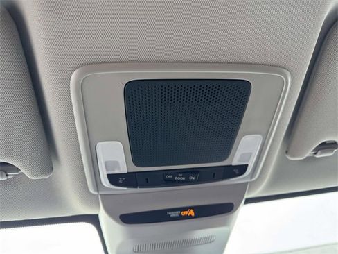 New 2026 Honda HR-V LX image 28