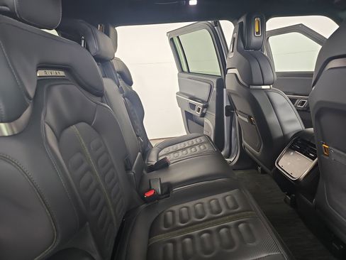 Used 2024 Rivian R1S Adventure image 23