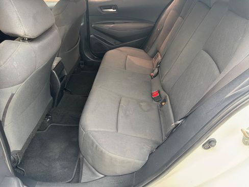 Used 2020 Toyota Corolla LE FWD image 6