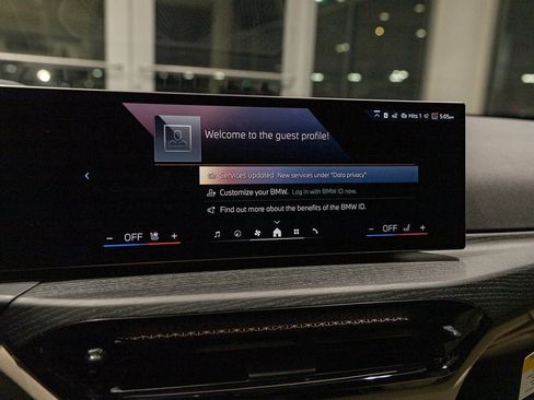 Used 2026 BMW 330i xDrive Sedan w/ Premium Package image 28