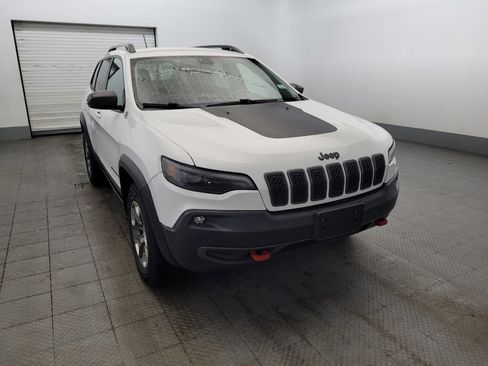 Used 2019 Jeep Cherokee Trailhawk AWD/4WD image 14