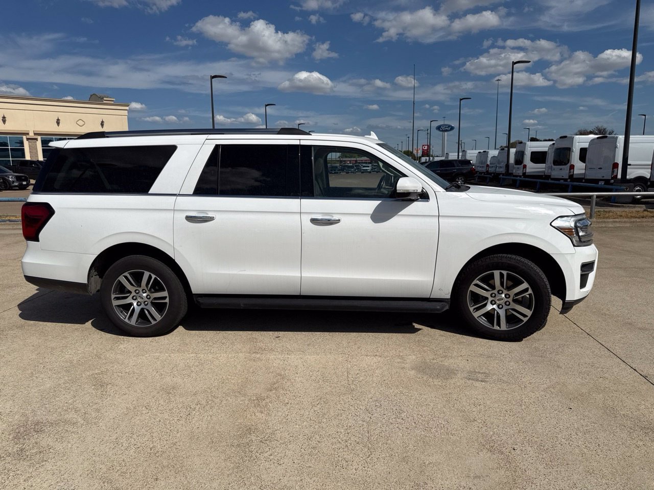 Used 2024 Ford Expedition Max Limited RWD image 16