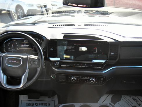 Used 2025 GMC Sierra 1500 SLT AWD/4WD image 41