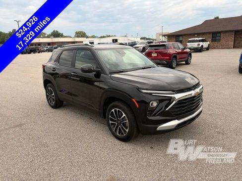 Used 2026 Chevrolet TrailBlazer LT AWD/4WD image 8