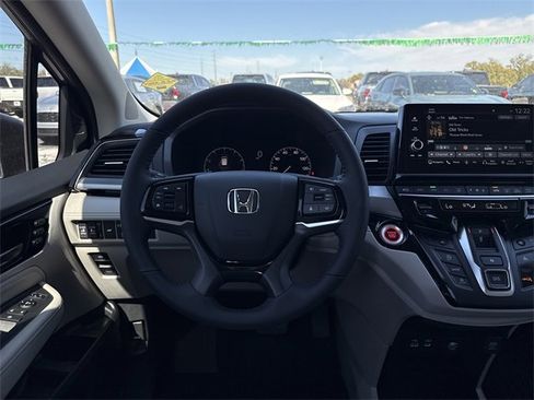 New 2026 Honda Odyssey Touring image 21